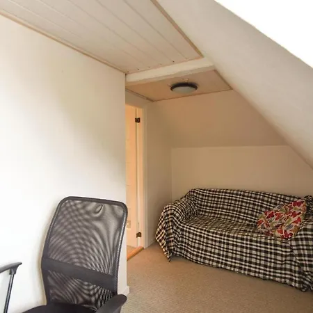 Three-bedroom Holiday In Juelsminde *